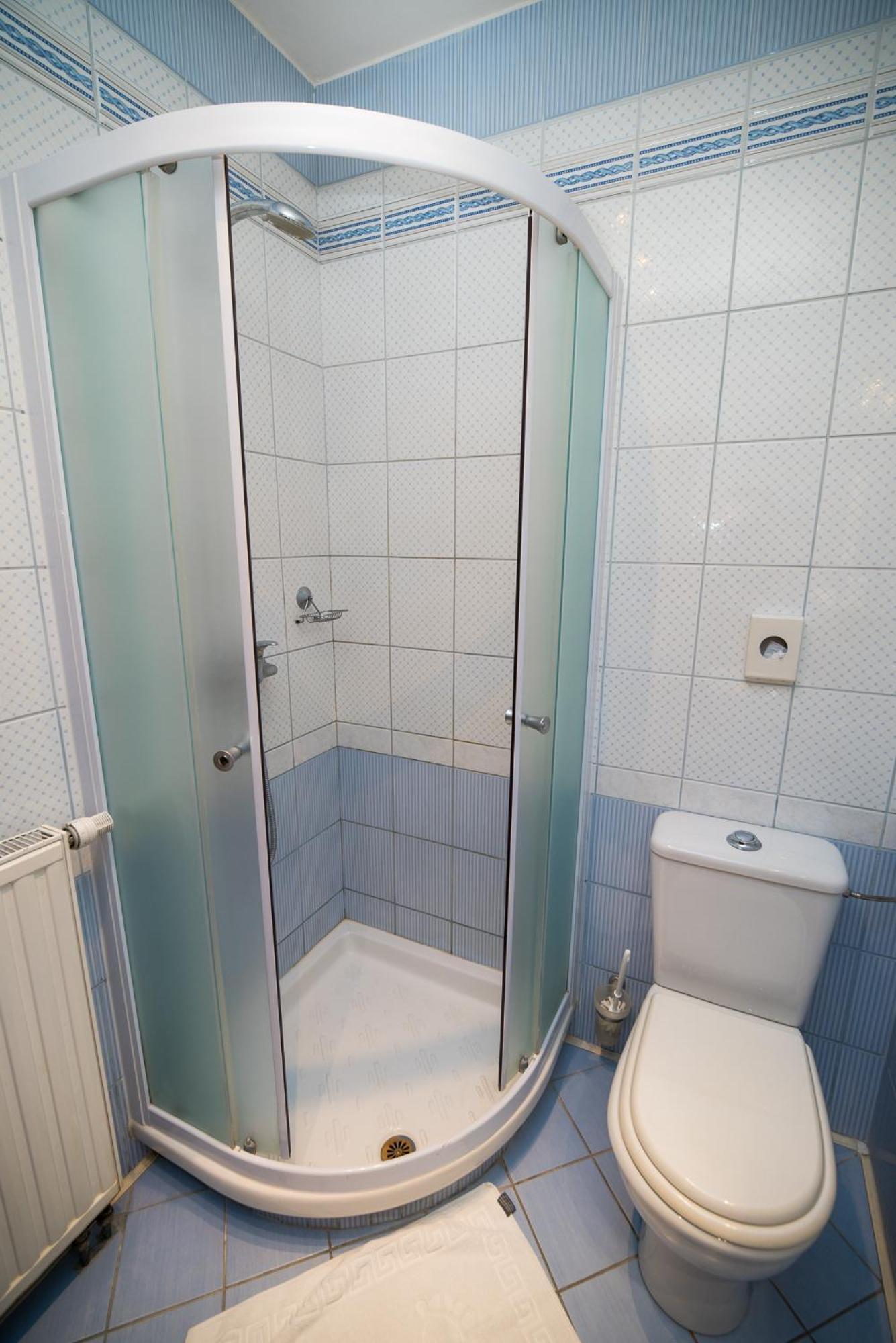 Splavar Rooms Brezice Bilik gambar