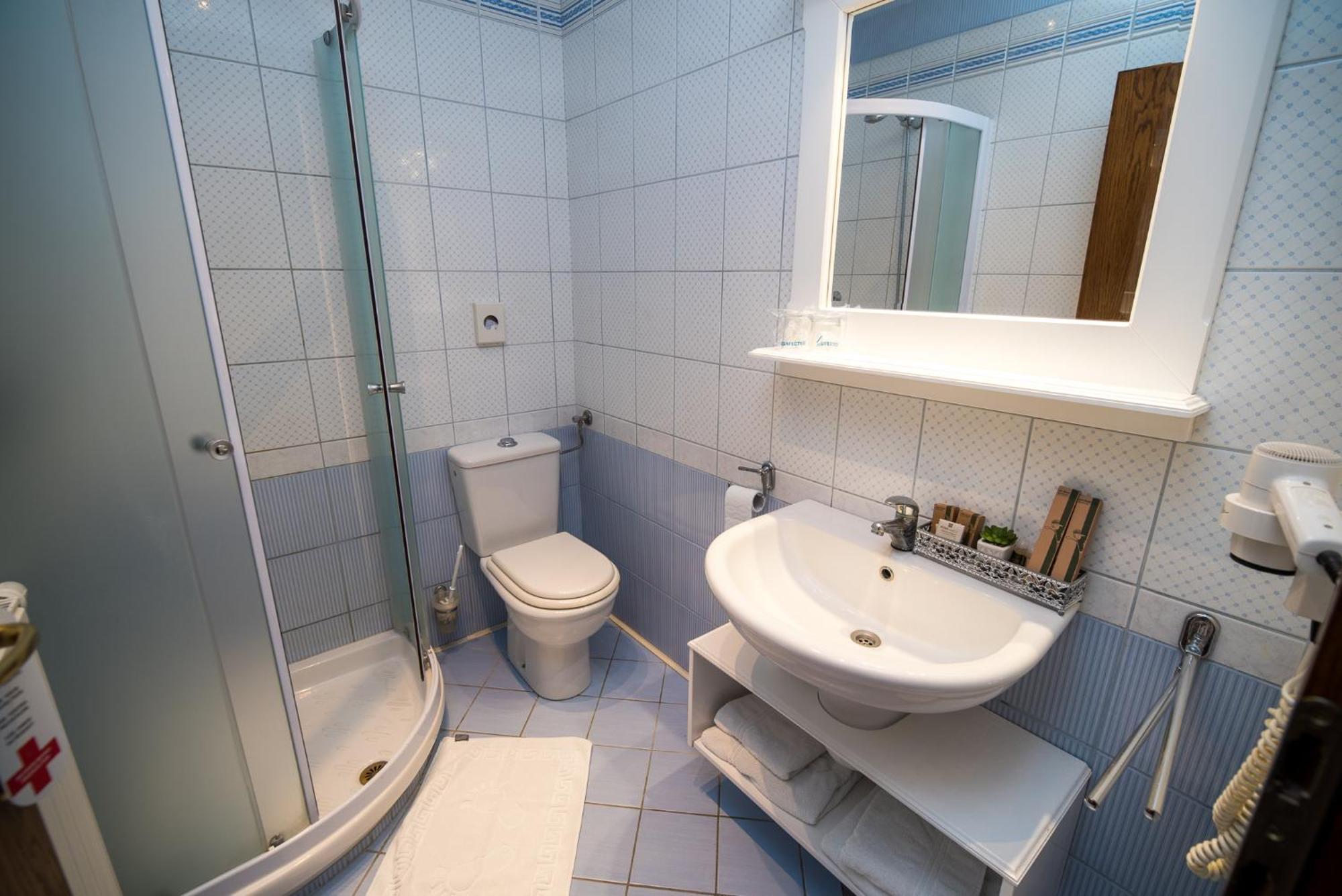 Splavar Rooms Brezice Bilik gambar